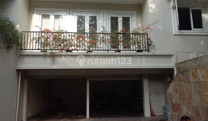 Di Sewa Rumah Jakarta Selatan Kebayoran Baru 1