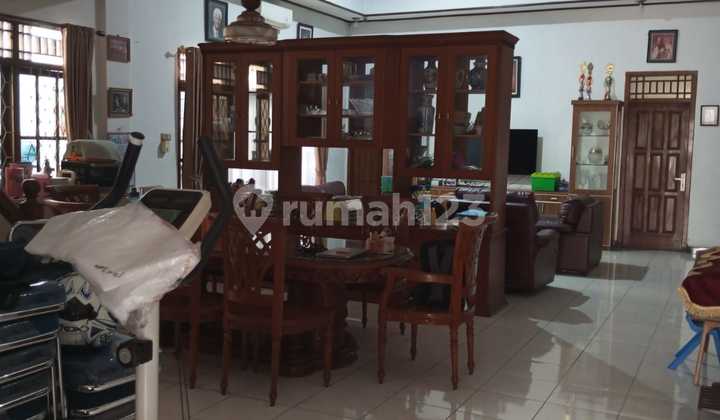 For Sale Spacious luxury house in Petukangan Utara, Pesanggrahan, South Jakarta 2
