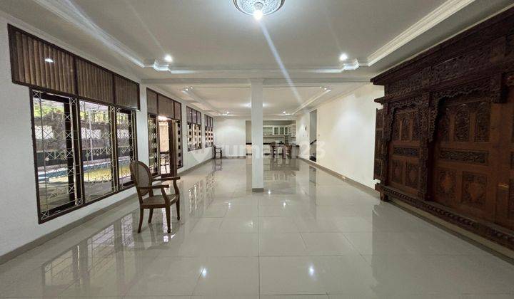 Dijual rumah mewah luas di Villa Cinere Mas, Pisangan, Ciputat Timur, Tangerang Selatan 1