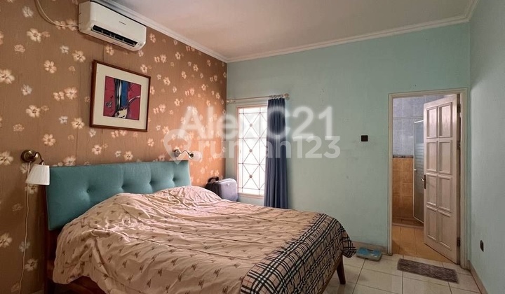 For Sale House on Jl. Margasatwa, East Cilandak, Pasar Minggu, South Jakarta 2