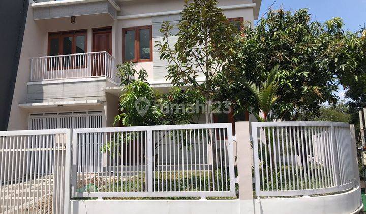 Rumah 2 Lantai Hook SHM di Komplek Dago Pandawa 1