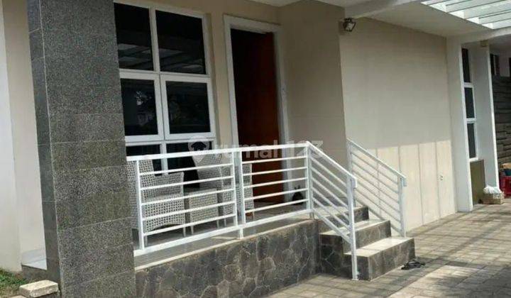 Rumah 2 Lantai Bagus di Antapani Strategis Dekat Griya 2