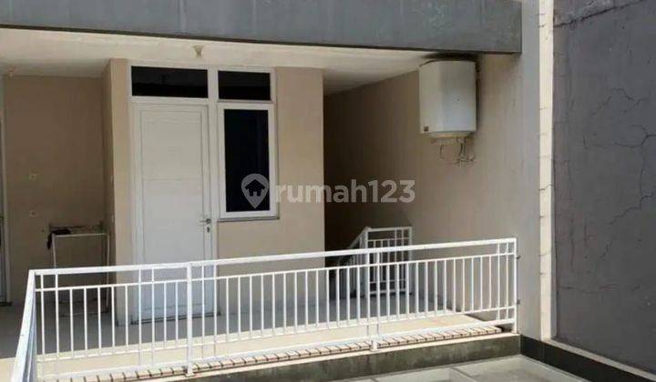 Rumah 2 Lantai Bagus di Antapani Strategis Dekat Griya 2