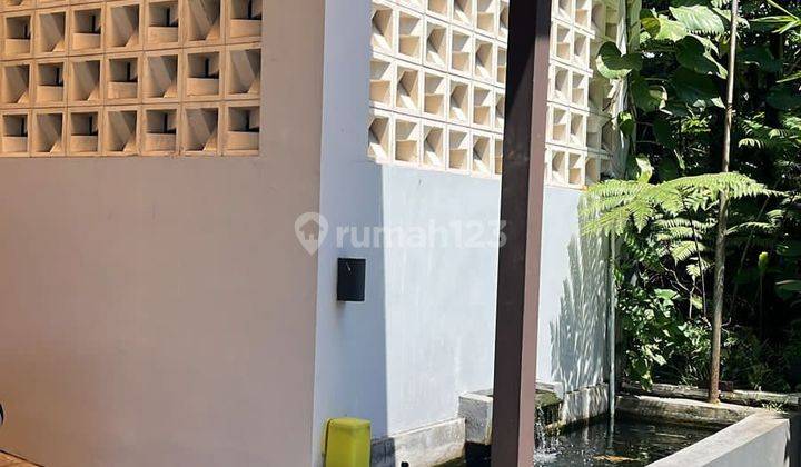 Rumah SHM Bagus Full Furnished di Singgasana Pradana 2