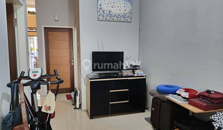 Rumah Bagus 1 Lantai Semi Furnished SHM di Antapani 2