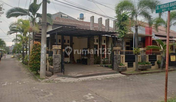 Rumah 2 Lantai SHM Hoek di Metro Margahayu 1