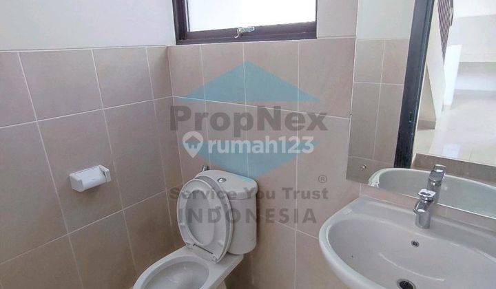 Dijual Rumah di Podomoro Park 2