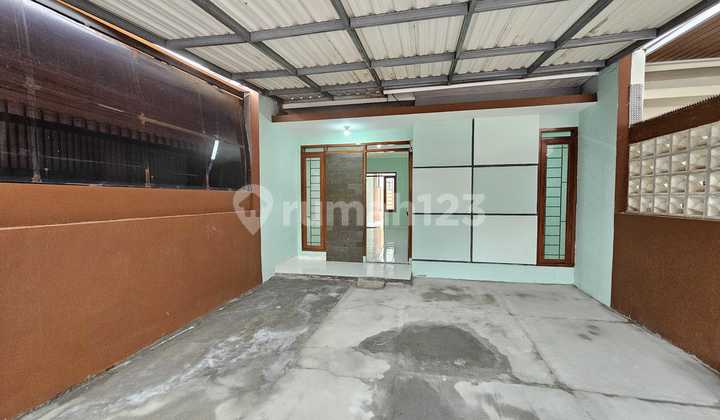 Ready-to-Occupy House in Arcamanik Ready-to-Occupy House in Arcamanik