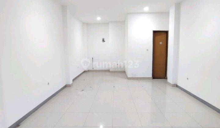 Ruang Usaha Cocok Untuk Kantor Dan Usaha Di Mainroad Arcamanik