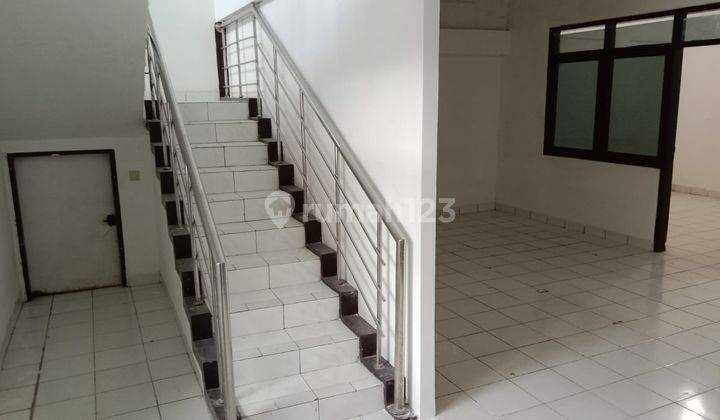 Disewakan Ruko Setraduta 1