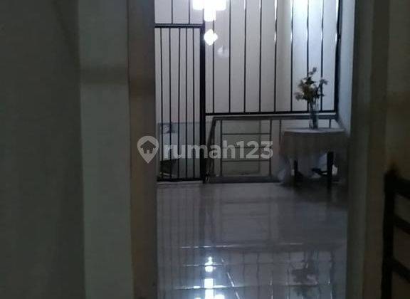 Jual rumah toko 2 lantai di Kopo 3