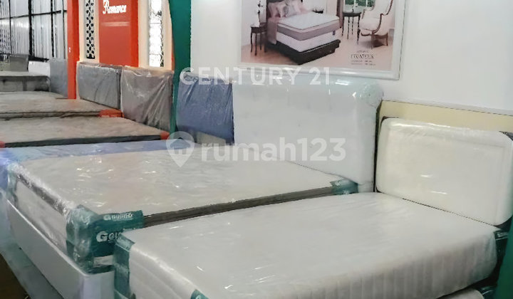 Shop and Spacious Warehouse on the Side of Ciputat Main Road 2