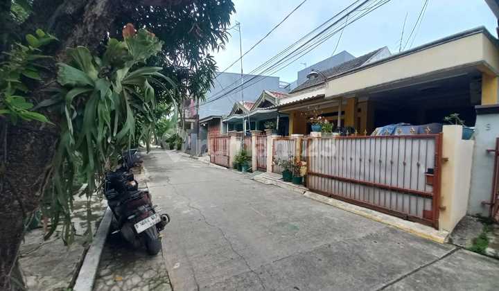 DIJUAL CEPAT - RUMAH 2 LANTAI DI PERUM ALINDA -KALIABANG 