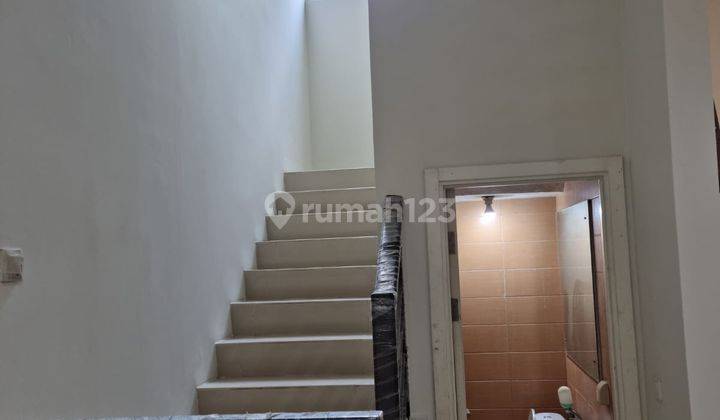 Disewakan Rumah Bagus, Baru Selesai Renov, Siap Huni Cluster Acacia Sumarecon Bekasi 5