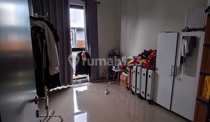 Dijual Rumah 4 KT SHM - Cluster Regia Summarecon Crown Gading 2