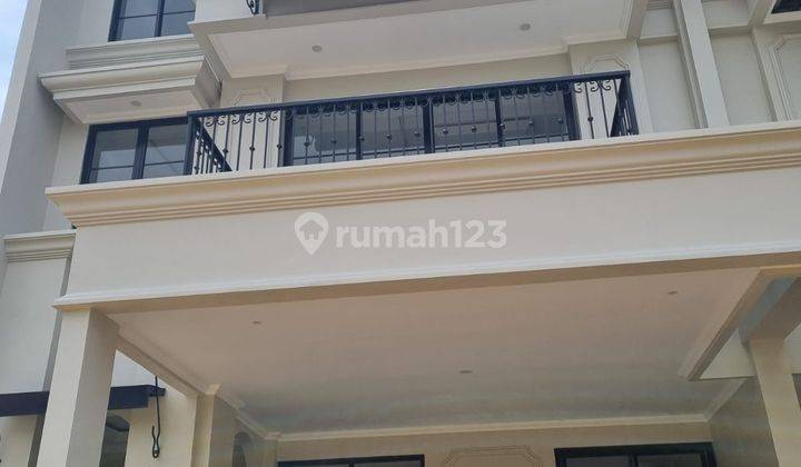 Dijual rumah Baru Cluster Exclusive Lokasi Jakarta Selatan 1