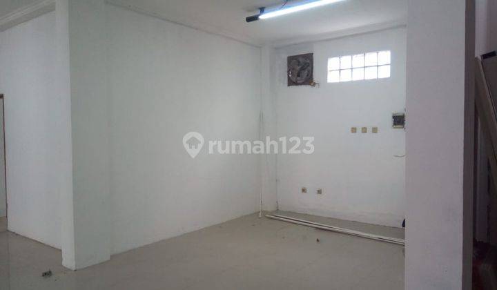 Ruang Usaha Sayap Pelajar Pejuang Lokasi Strategis 5