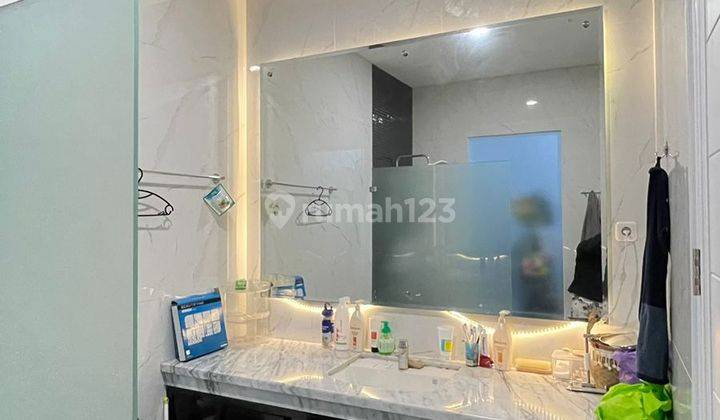 Rumah Arcamanik Minimalis Modern Dengan Kolam Renang 9
