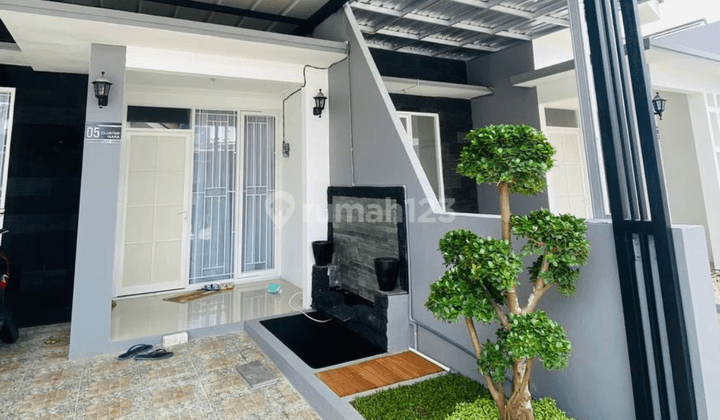 Beli  bonus rumah mewah strategis nempel jalan raya Ruko 4