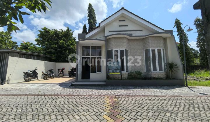 Rumah di Pedurungan SHM Strategis Nempel Jl Wolter Dekat Tol 1