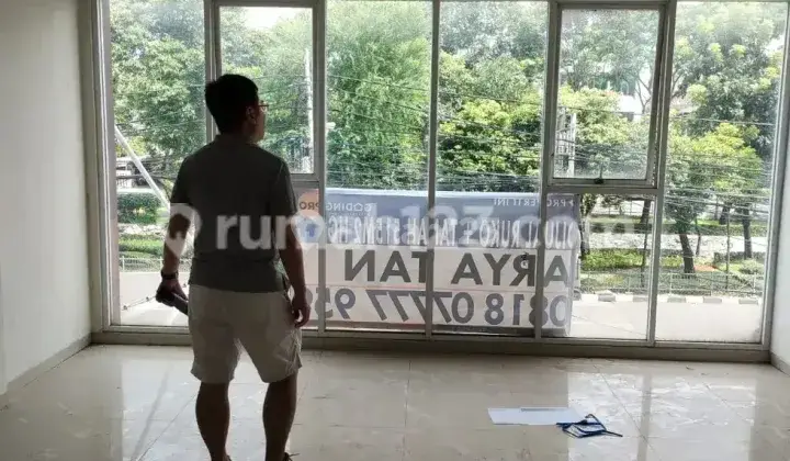 Ruko Strategis di Tebet Dekat Mall Kokas Jakarta Selatan 3