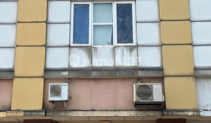 Ruko Golden Boulevard BSD 3 Floors Eligible for KPR