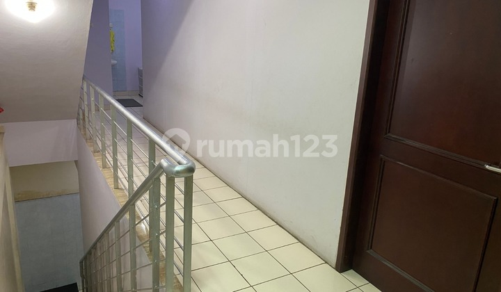 Ruko Golden Boulevard BSD 3 Floors Eligible for KPR 2