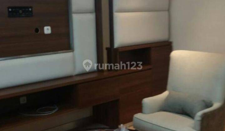 Kantor di Asia afrika Bagus 532 m daerah perkantoran dan bank, parkir banyak 4