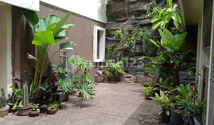 Rumah Klasik Dekat Itb Dekat Dago Cocok Buat Kostan Ruang Usaha Cafe Resto