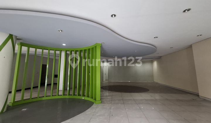 Disewakan Ruang Usaha Strategis Pelajar Pejuang