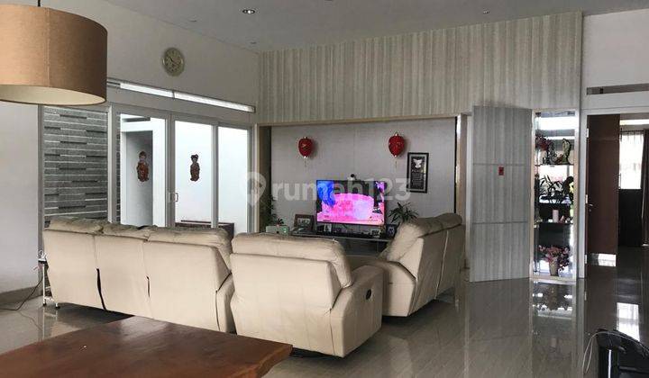 Dijual Rumah Mewah Siap Huni Kota Baru Parahyangan Full Furnished 2