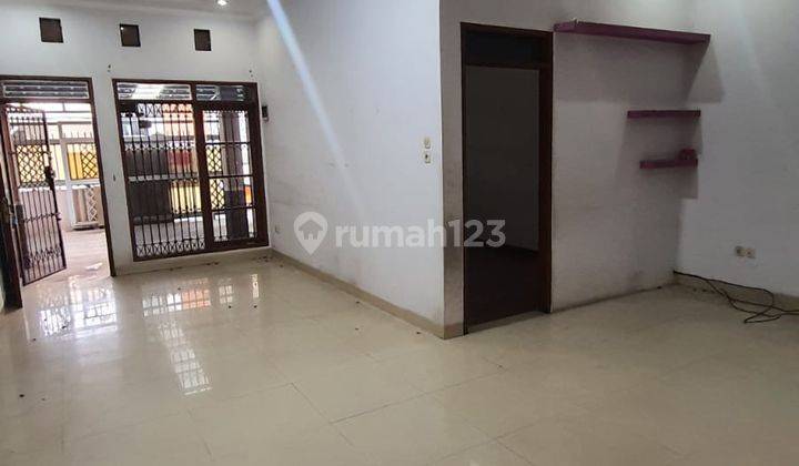 Dijual Rumah Siap Huni Main road Taman Kopo Indah  1