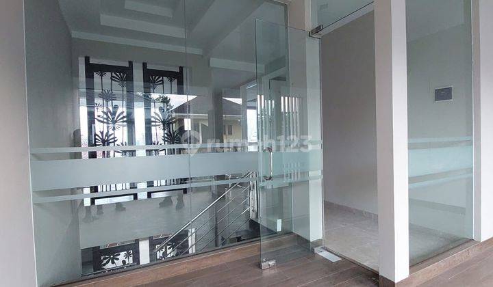 Dijual Rumah Mewah Lux Siap Huni Setraduta Permai 2