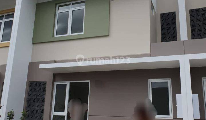 Dijual Rumah Summarecon Cluster Dayana 1