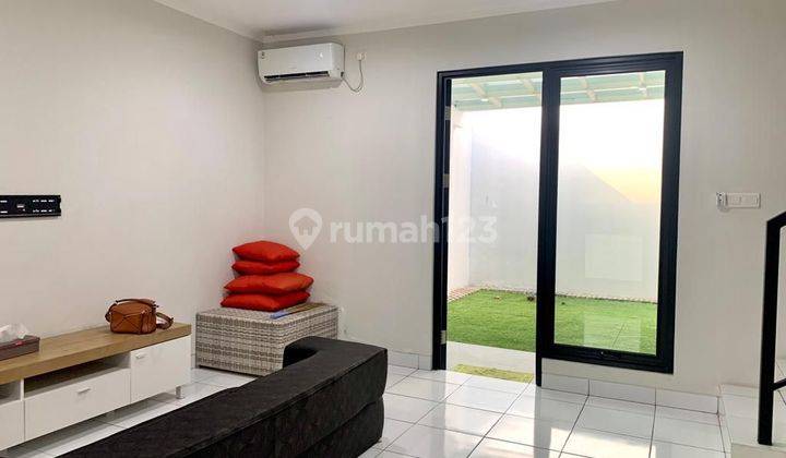 Dijual Rumah Nyaman 2 Lantai Summarecon Cluster Dayana Baru 1