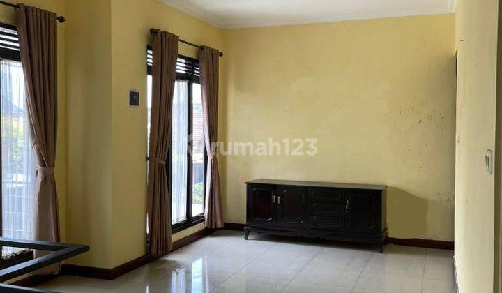 Dijual Rumah Nyaman Semi Furnished Komplek Elite Grand Sharon 2