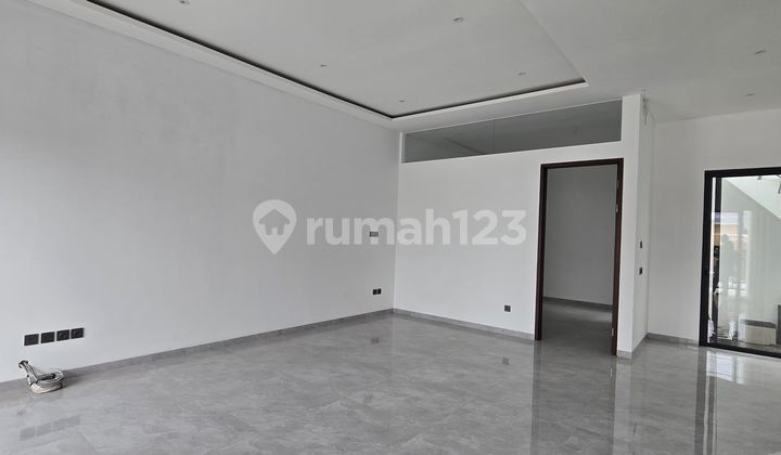 Rumah Baru Nyaman Setra Duta 2