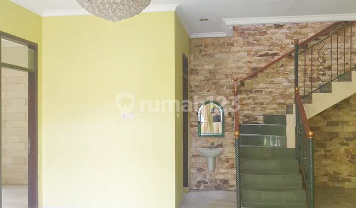 Disewakan Rumah Modern Siap Huni Dalam Komplek Dekat Pasteur 2