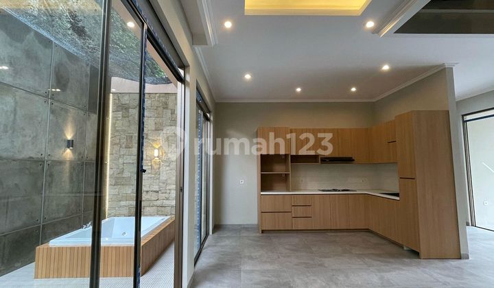 Best Buy !!! Rumah Baru Mewah Modern Glass House Cluster Ekslusif Kawasan Elite Bandung Utara 1
