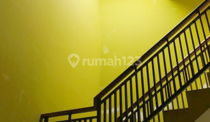 Dijual Rumah Modern 2 Lantai Komplek Sarijadi Dekat Geger Kalon 2