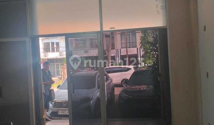 Disewakan Ruko Siap Pakai Area Surapati