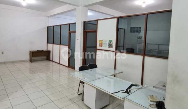 Move-In Ready House for Office Area Near Setra Sari 2