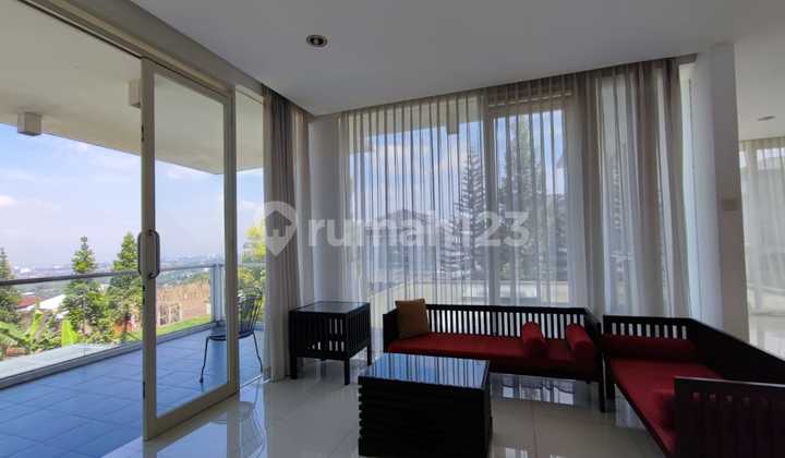 Disewakan Rumah Di Resor Dago Pakar Cluster Golf, Lingkungan Nyaman, Aman, Dengan Best View