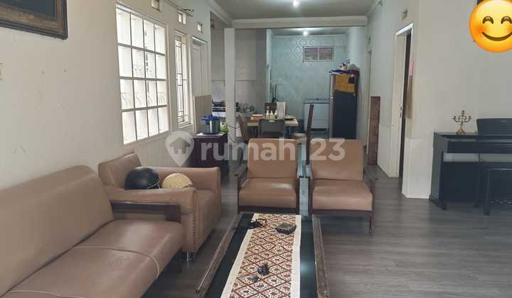 Rumah Komplek Tenang di Kawasan Dago Bandung 2