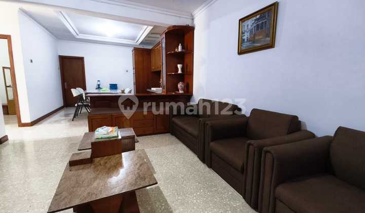 Rumah Modern Terawat Furnished Tamansari Dekat Kampus Itb