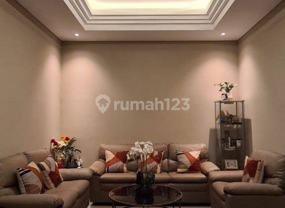 Disewakan Rumah Lux Dalam Komplek Geger Kalong Full Furnished 2