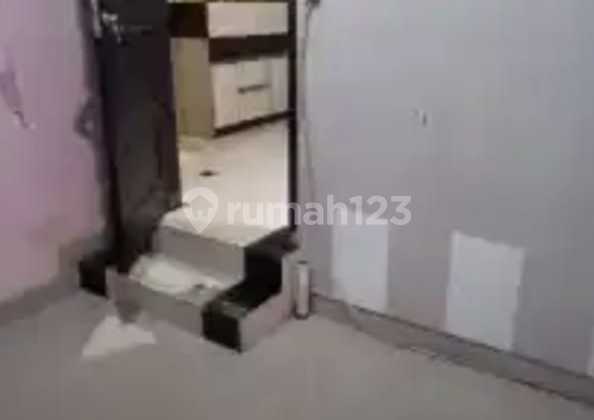 Disewakan Rumah Modern Strategis Main Road Dekat Tubagus Ismail