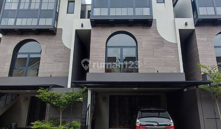 Rumah 3 Lantai di Simatupang Dekat Toll Ampera 1