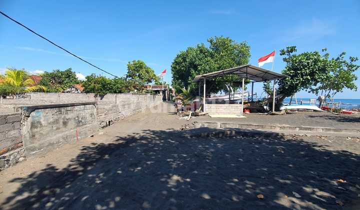 Rare 4 Are Plot Facing Lovina Beach. Leasehold for a minimum of 10+ years.