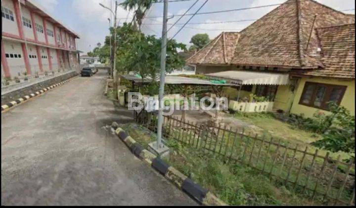 rumah di boom baru 1